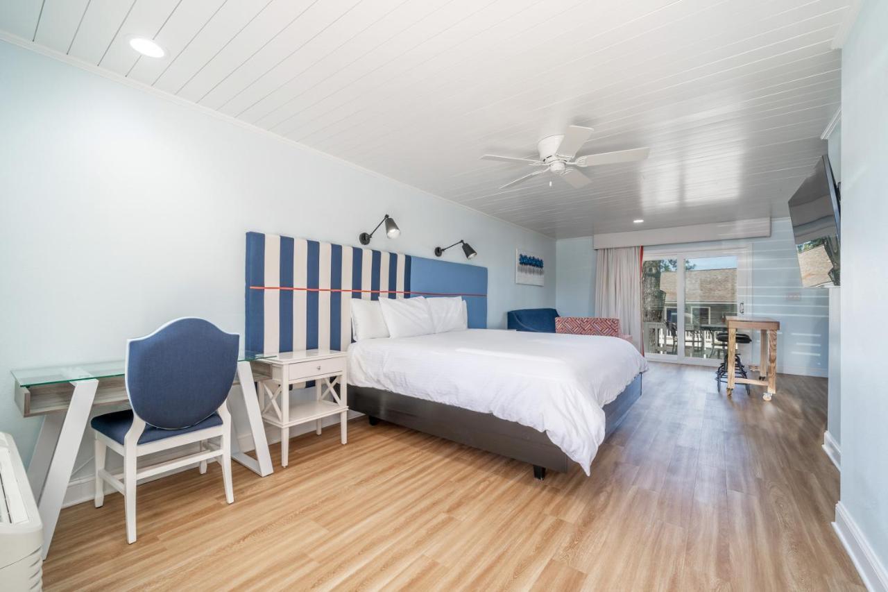 The Hamilton - Lakefront & Studio Suites, 温泉城 外观 照片