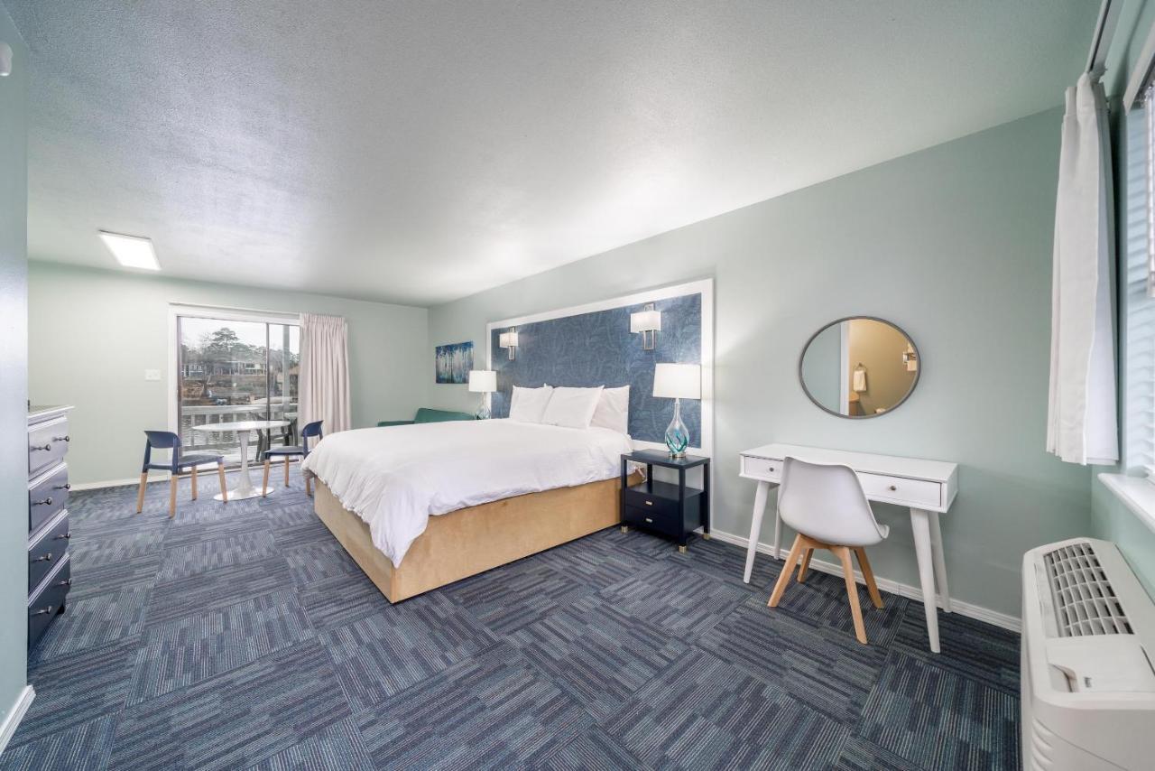 The Hamilton - Lakefront & Studio Suites, 温泉城 外观 照片